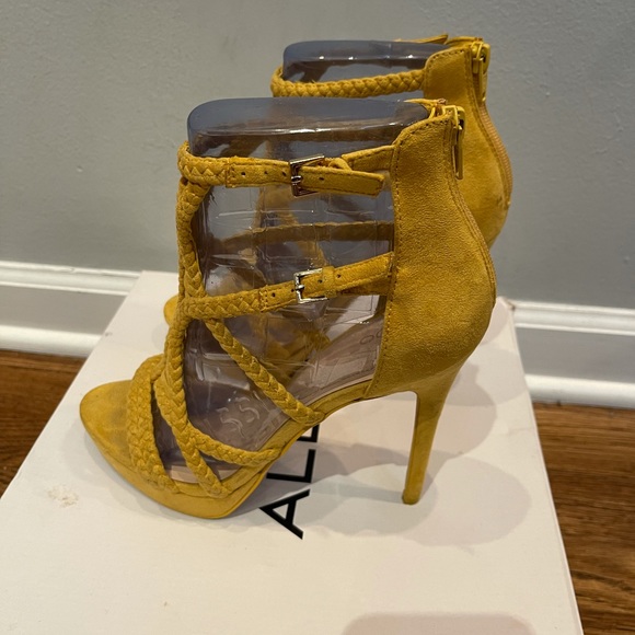 Aldo Porella High Heel Sandal (8.5) - Picture 3 of 9